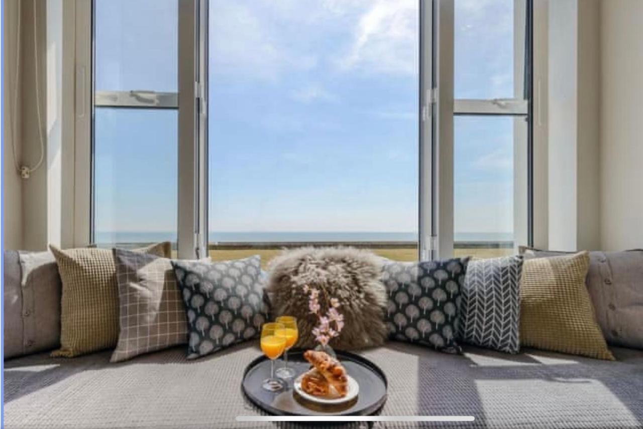 Beachfront Compact Coastal Crib, Direct Sea Views & Air Conditioning Littlestone-on-Sea 外观 照片