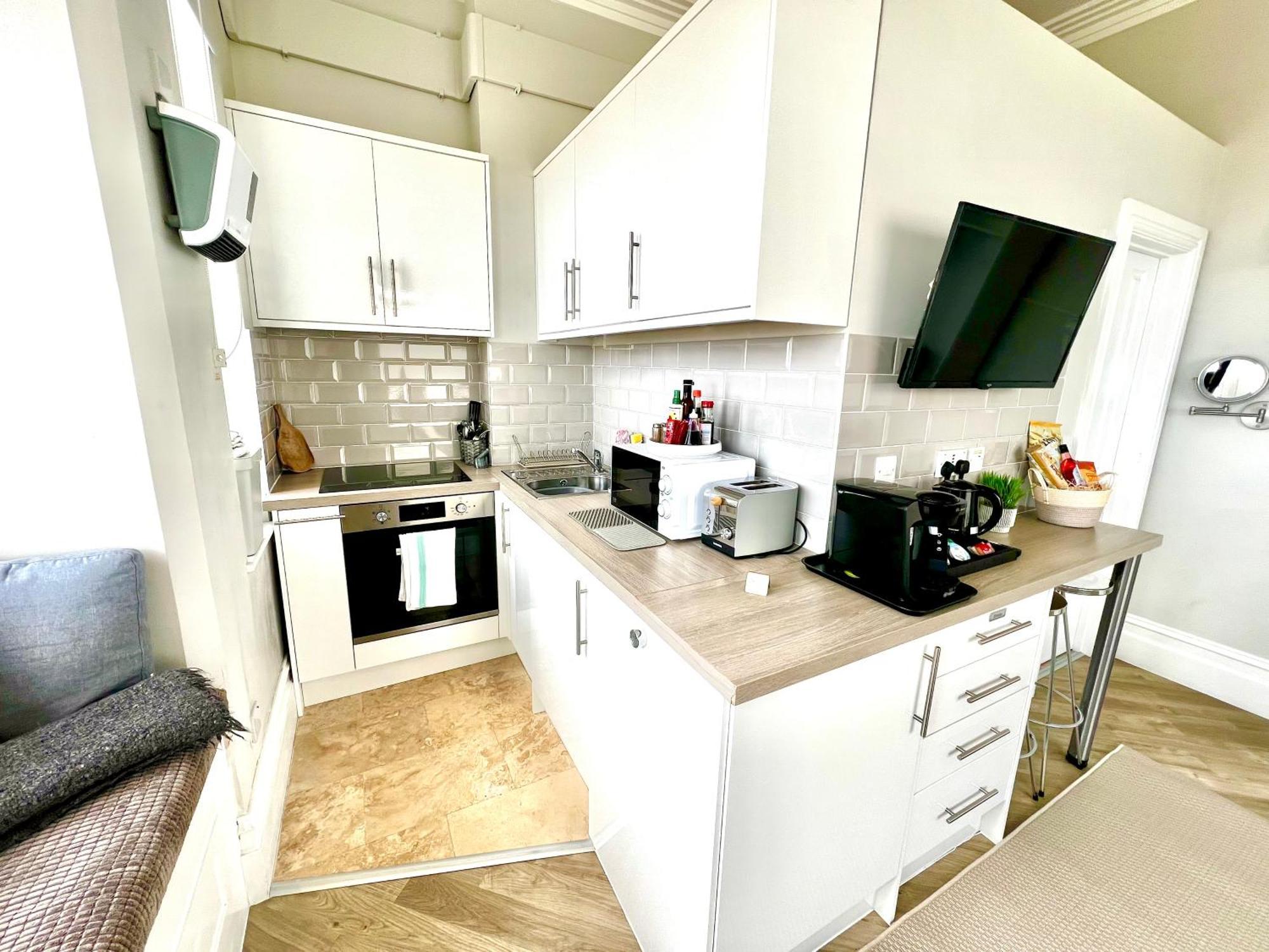 Beachfront Compact Coastal Crib, Direct Sea Views & Air Conditioning Littlestone-on-Sea 外观 照片
